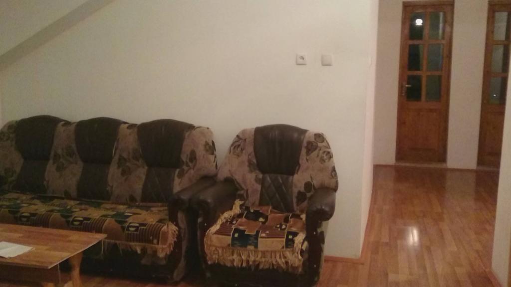 N&N Guest House Mestia Dış mekan fotoğraf